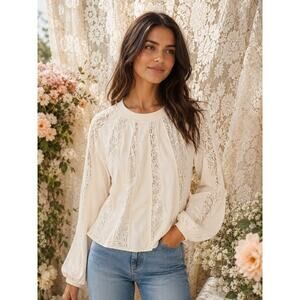 Jijil | Ivory Garden Lace Top